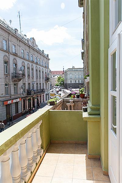 Apartment Vozle Teatra Opery I Baleta Lviv Kültér fotó